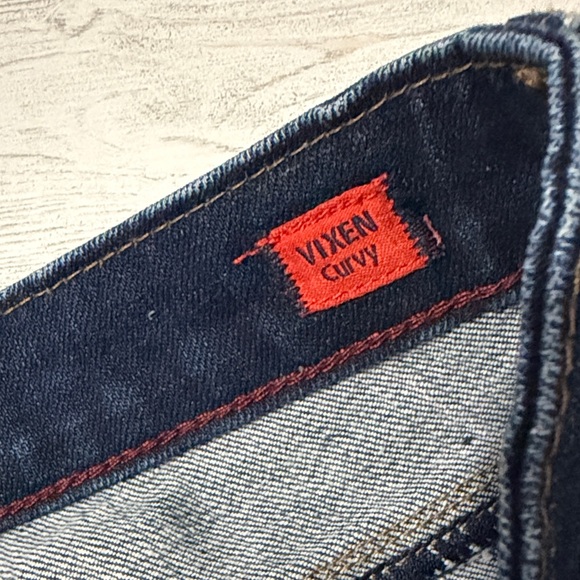 Cult of Individuality Vixen Curvy Jeans Size 24 - Picture 5 of 12